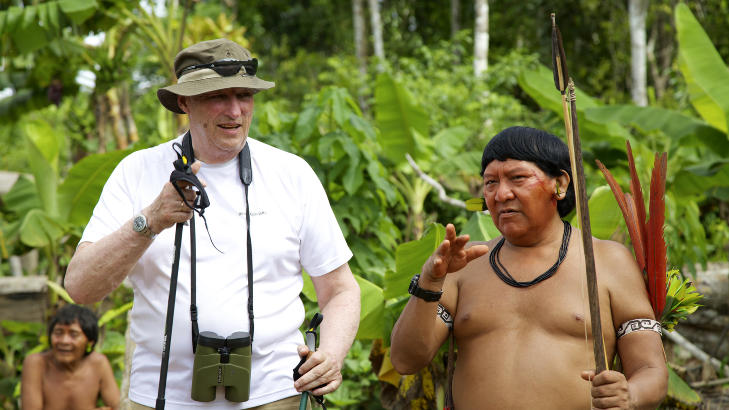 I AMAZONAS: Kong Haralds bes�k hos yanomami-indianerne dypt inne i Amazonas har f�rt til at han n� har f�tt en henvendelse fra et stammefolk p� Borneo. De mener at regnskogen deres er truet av en nordmann som deltar i byggingen av den demning i omr�det. Foto: ISA Brazil / Regnskogfondet / Det Kongelige Slott / NTB scanpix