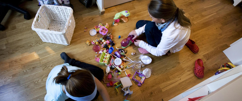 Tester avsl�rte skadelige kjemikalier p� barnerom hjemme hos politikere