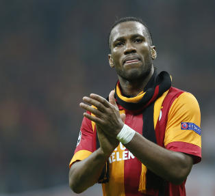 - Dere ropte �apekatt� og kaller dere ekte supportere?