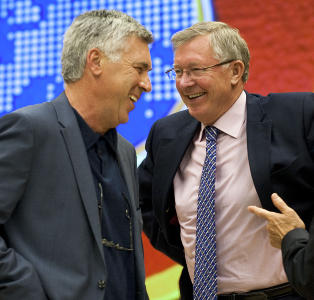- Ferguson ringte Ancelotti og tilb�d ham jobben sin
