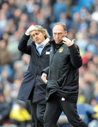 N� stikker ogs� Citys a-lagstrener