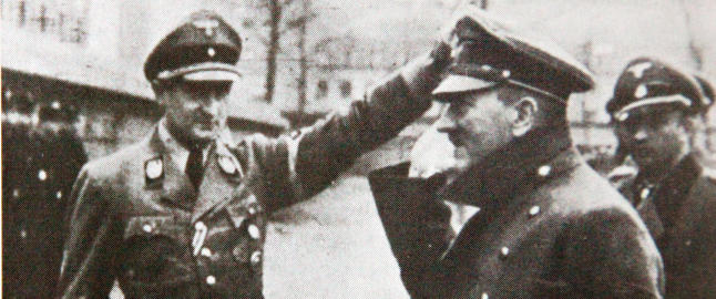 Hundre �yenvitner forteller om Hitlers siste timer