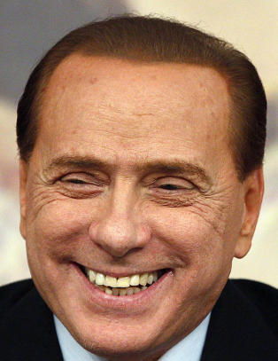 - Berlusconi fikk noen strippere til � kle seg som nonner, andre som Obama