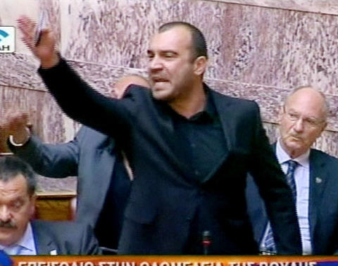 �Geiter.� �Fascister.� �Heil Hitler.�