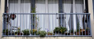Kuttet over strupen p� sine to barn p� fem og ti �r