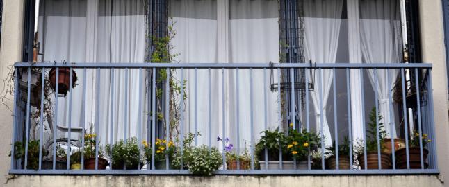 Kuttet over strupen p� sine to barn p� fem og ti �r