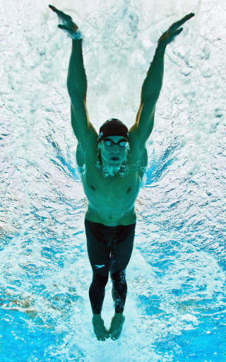IDEELL SV�MMEKROPP: �The Baltimore Bullet� eller �Half Man Half Shark�. Phelps er bygd for sv�mming - med lange armer, store f�tter og tynn kropp.Foto: FRANCOIS-XAVIER MARIT/AFP/SCANPIX