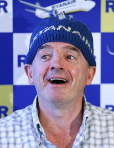 Ryanair med ny rekord - tjener penger som gress