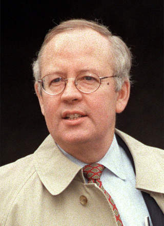 AVSL�RTE CLINTON: Spesialetterforsker Kenneth Starr etterforsket romansen mellom Lewinsky og Clinton. Foto: AP/Joel Rennich