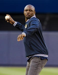 Manchester City + New York Yankees = Sant