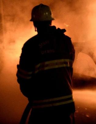 - Planlegger bilbrannene p� lukket Facebook-gruppe