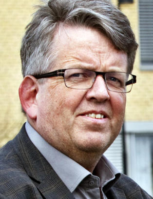 Ap-leder kritiserte Øygards ordførerbror. Nå trekker han seg