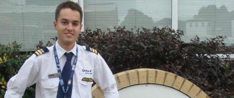 �Baby-piloten� Ryan er bare 19 �r og skal fly for Ryanair