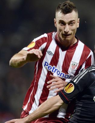 Hangeland f�r ny konkurrent i Fulham
