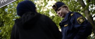 Satte fyr p� restaurant og politistasjon i Stockholm