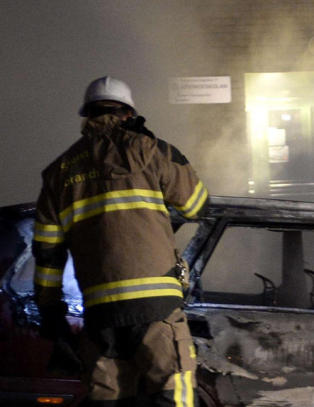 Brannmanns fredsb�nn delt av 20 000