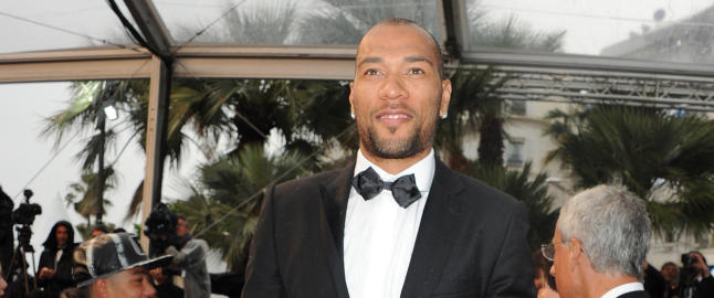 Hva i all verden gj�r John Carew her?