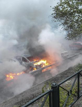 Stockholm brenner, femte natta p� rad