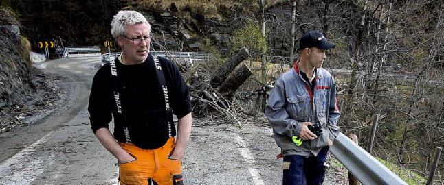 - Folk har mat i kj�leskapet og elg i skogen