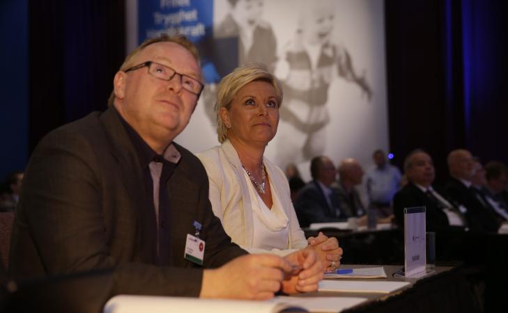Direkte n�: - Vi ble m�tt med eggkasting og skjellsord da vi tok debatten om innvandring