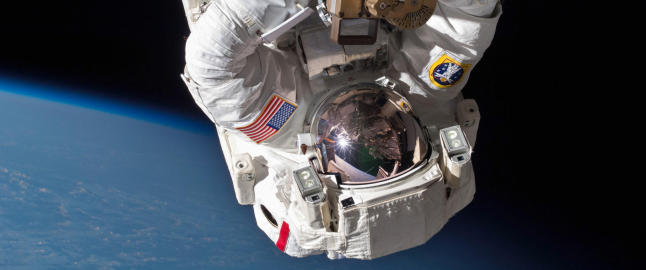 NASA planlegger å ha bosetninger på månen innen 2020