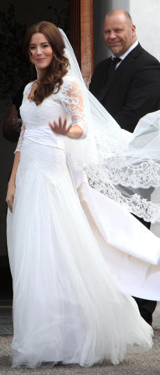 - Hun ser ut som en eventyrprinsesse