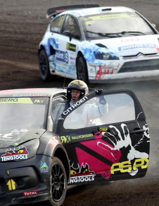 Solberg falt ned til �ttendeplass etter motorproblemer