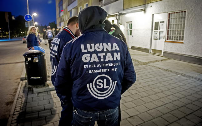 �Det er ikke tilfeldig at det kastes flere steiner i Stockholm enn i Oslo�