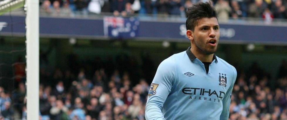 Ag�ero forlenget med City