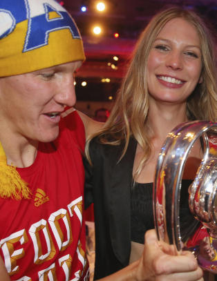 Bayern-guttas elleville
feiring med damene i natt