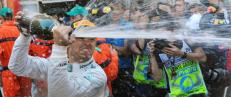 Rosberg vant i Monaco tretti år etter faren gjorde det samme