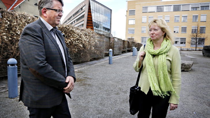 DØMT: Rune Øygard stilte opp for fotografene ved oppstarten av lagmannsrettsbehandlingen av saken i april, sammen med kona Reidun, som vitnet til hans fordel i retten. Øygard har signalisert at han uansett ikke vil godta dagens dom. Foto: Jacques Hvistendahl / Dagbladet DØMT: Rune Øygard stilte opp for fotografene ved oppstarten av lagmannsrettsbehandlingen av saken i april, sammen med kona Reidun, som vitnet til hans fordel i retten. Øygard har signalisert at han uansett ikke vil godta dagens dom. Foto: Jacques Hvistendahl / Dagbladet