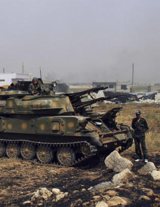 Syria hevder � ha gjenerobret grenseby
