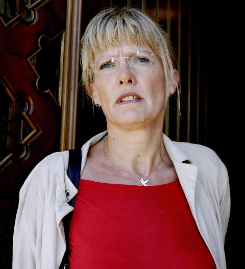REAGERER: <b>Karin Andersen</b> (SV), første nestleder i Arbeids- og sosialkomiteen ... - 480x