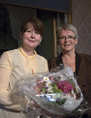 - Nationaltheatret er ingen 8-fots jolle