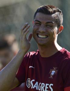 Ronaldo vil ikke skrive ny kontrakt med Real Madrid