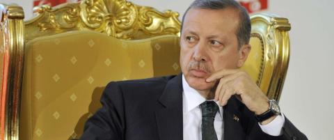 Vesten bruker silkehansker p� Erdogan