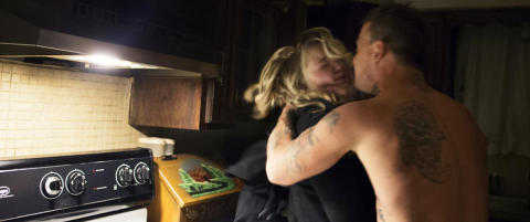 Dokumenterer familievold med sjokk-bilder