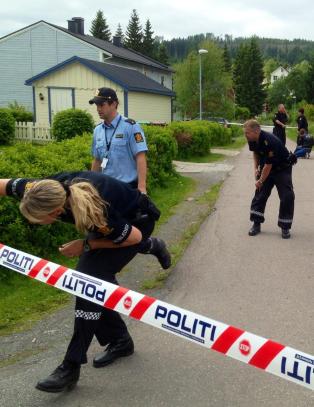 Ung kvinne funnet d�d i Lunner