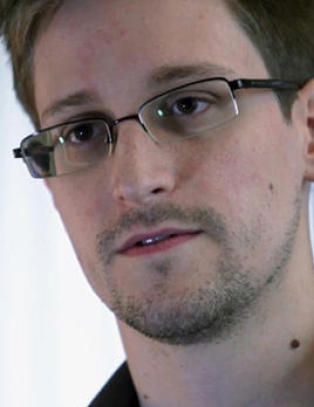 - Han redder oss fra «United Stasi of America»