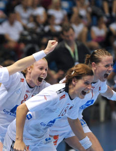 H�ndballjentene kan juble for grei VM-trekning