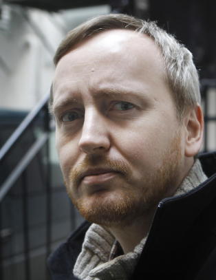 - Politikerne holder asylbarna for narr
