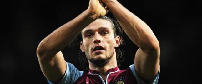 Carroll skrev under p� seks�rskontrakt med West Ham