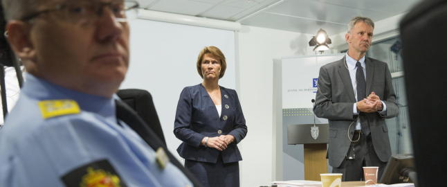 - Ny politiordning l�ser ikke 50 �r gamle lammende problemer
