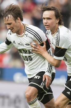 Hakekors-banner ble hengt opp p� Lerkendal