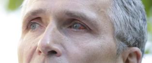 Stoltenberg m�tte pressen for f�rste gang etter operasjonen