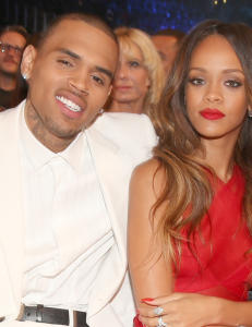 Chris Brown kan havne bak murene