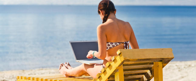 - Du bør absolutt ikke bruke PC-en i resepsjonen på hotellet