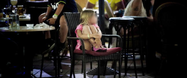 - Det oppleves som veldig tabulagt, fordi alkohol er noe man som voksen «skal håndtere»