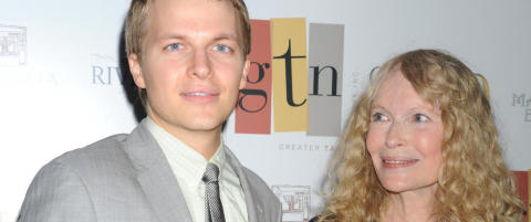 Mia Farrow hadde et forhold til Woody Allen og Frank Sinatra - samtidig